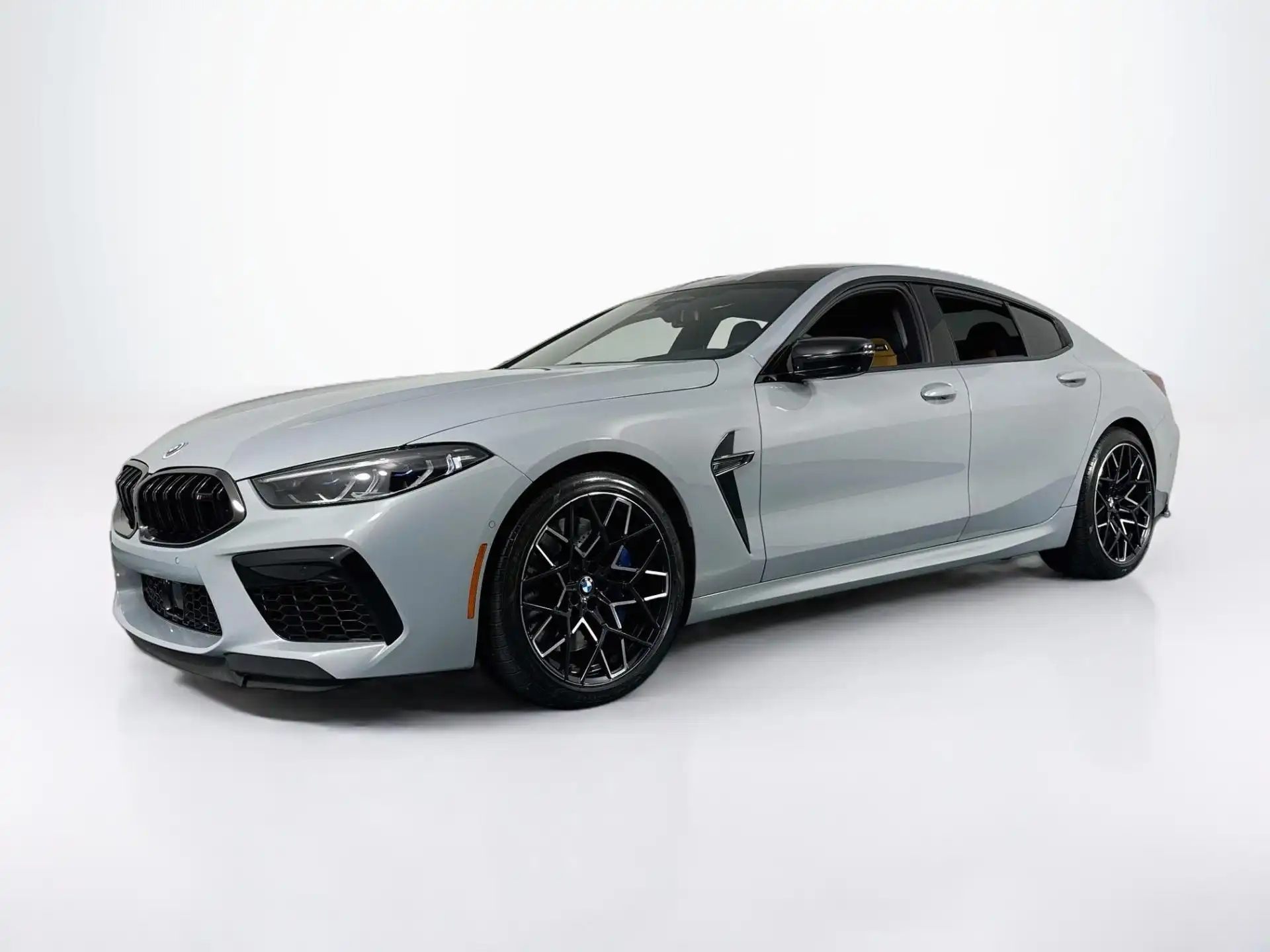 2023 BMW M8 Competition's photo
