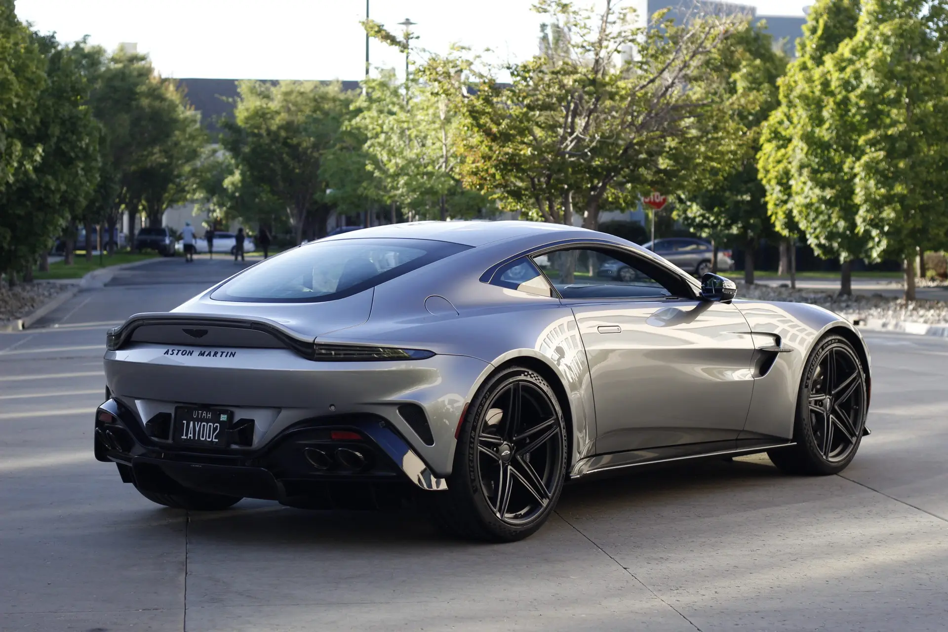 2025 Aston Martin Vantage 4.0 V8 Auto photo 3
