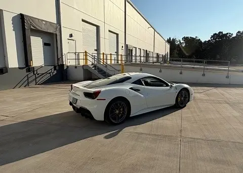 2019 Ferrari 488 Base photo 5