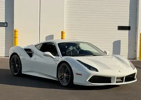2019 Ferrari 488 Base's photo
