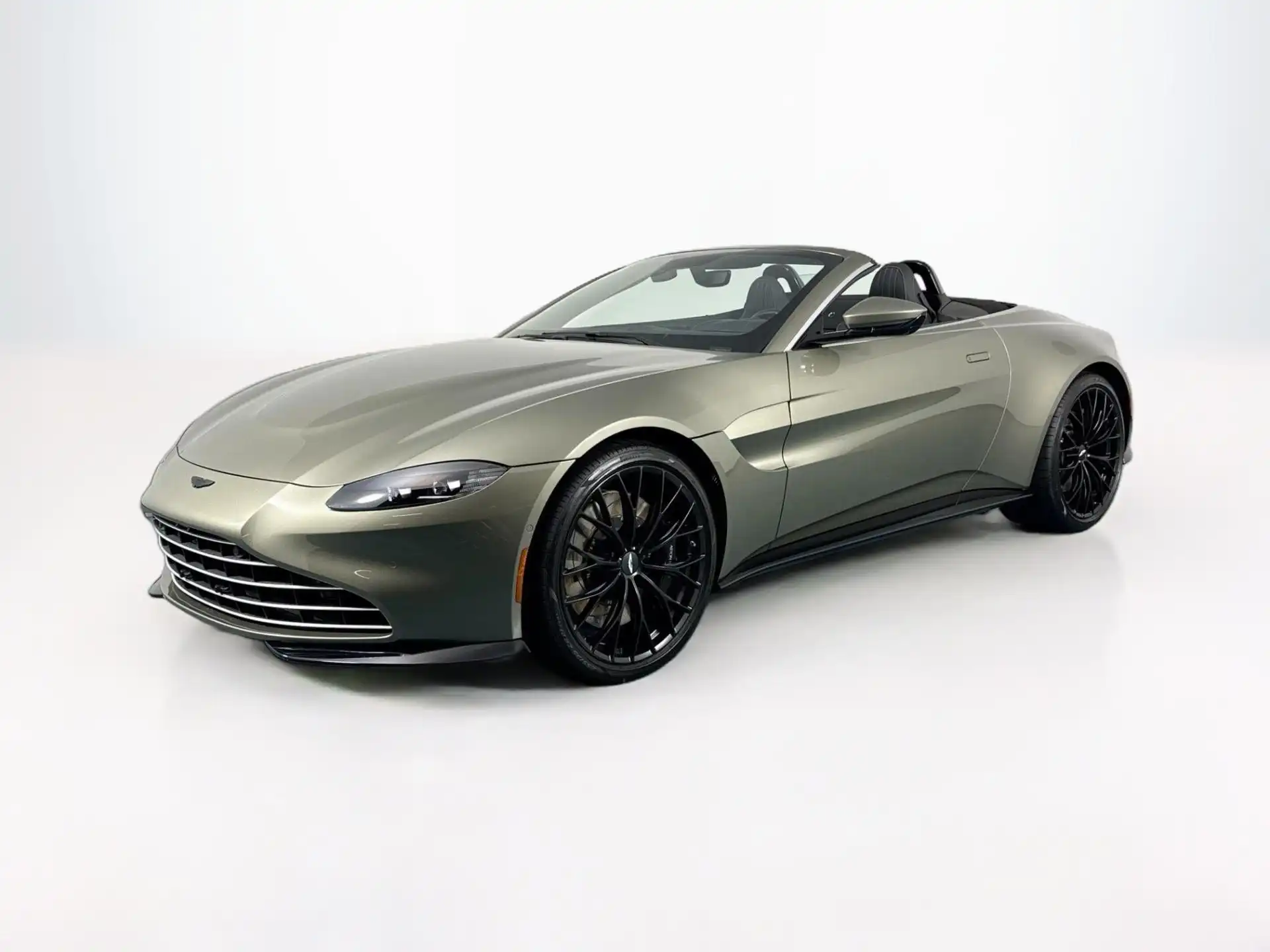 2023 Aston Martin Vantage F1 Roadster's photo