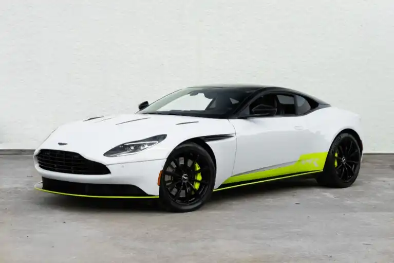 2019 Aston Martin DB11 V12 AMR Coupe's photo