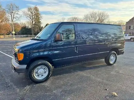 2006 Ford E-Series E-150 Van's photo