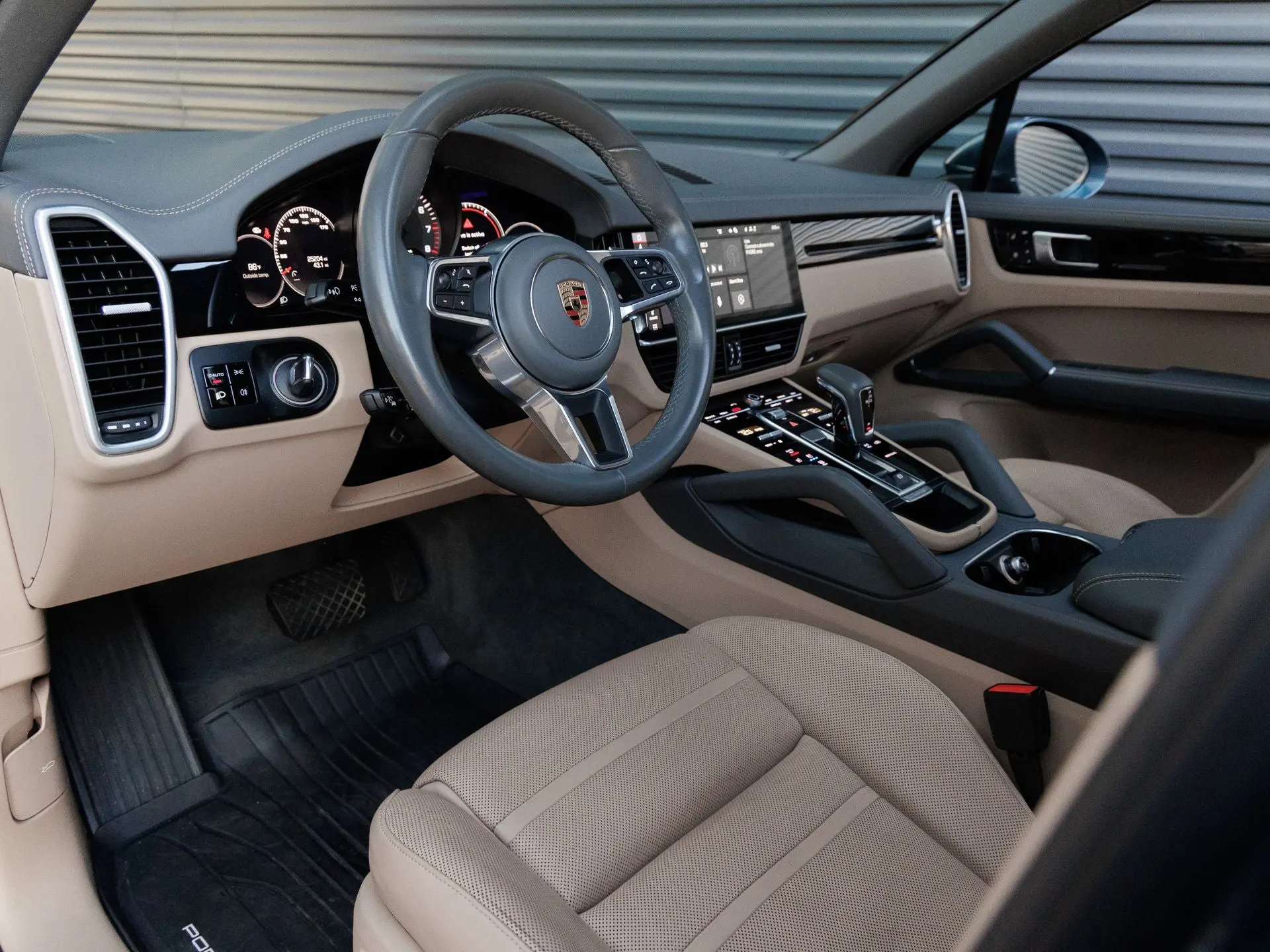 2019 Porsche Cayenne Base photo 4