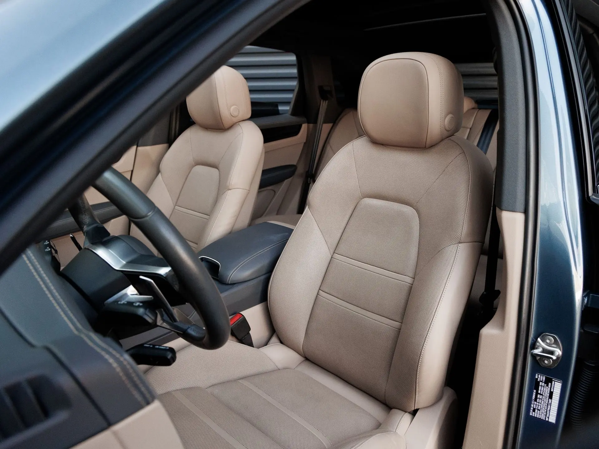 2019 Porsche Cayenne Base photo 5