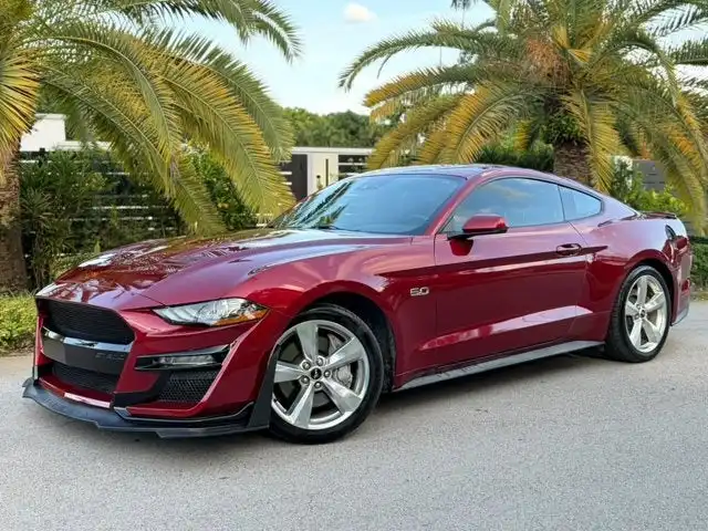 2018 Ford Mustang GT Coupe Premium's photo