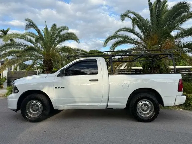 2010 RAM 1500 ST Regular Cab SWB photo 5