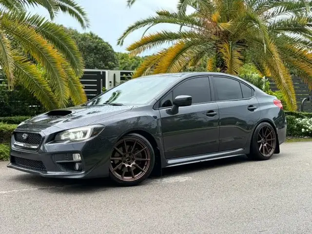 2017 Subaru WRX 2.0 Premium's photo