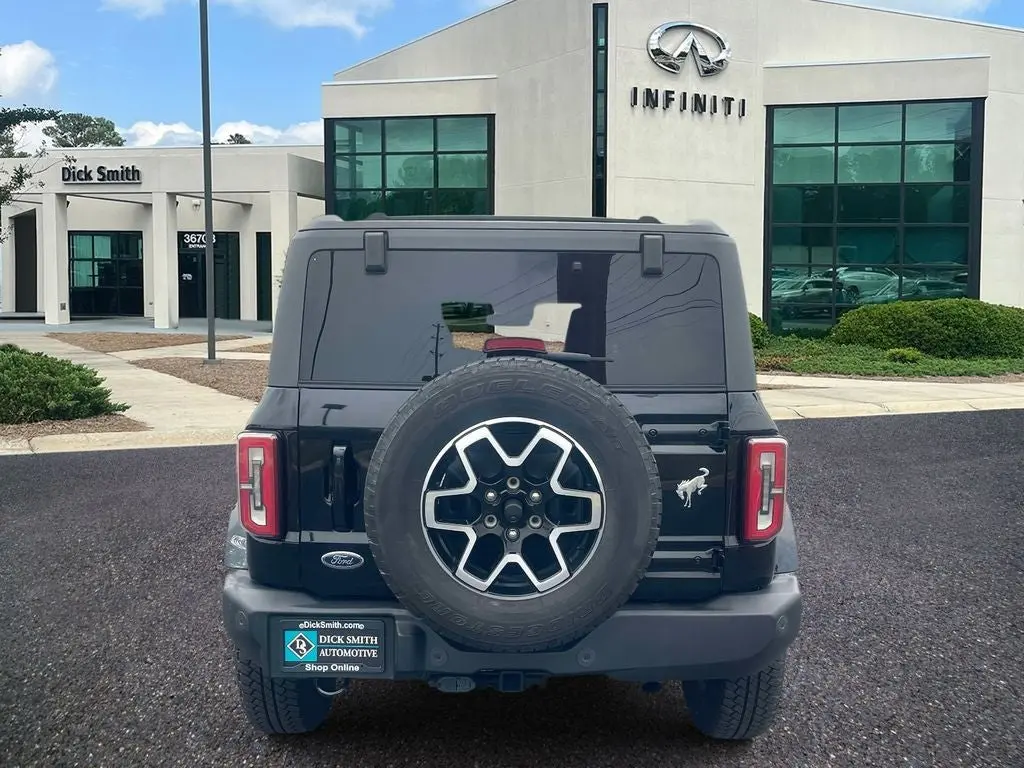 2023 Ford Bronco Outer Banks 4x4 photo 5