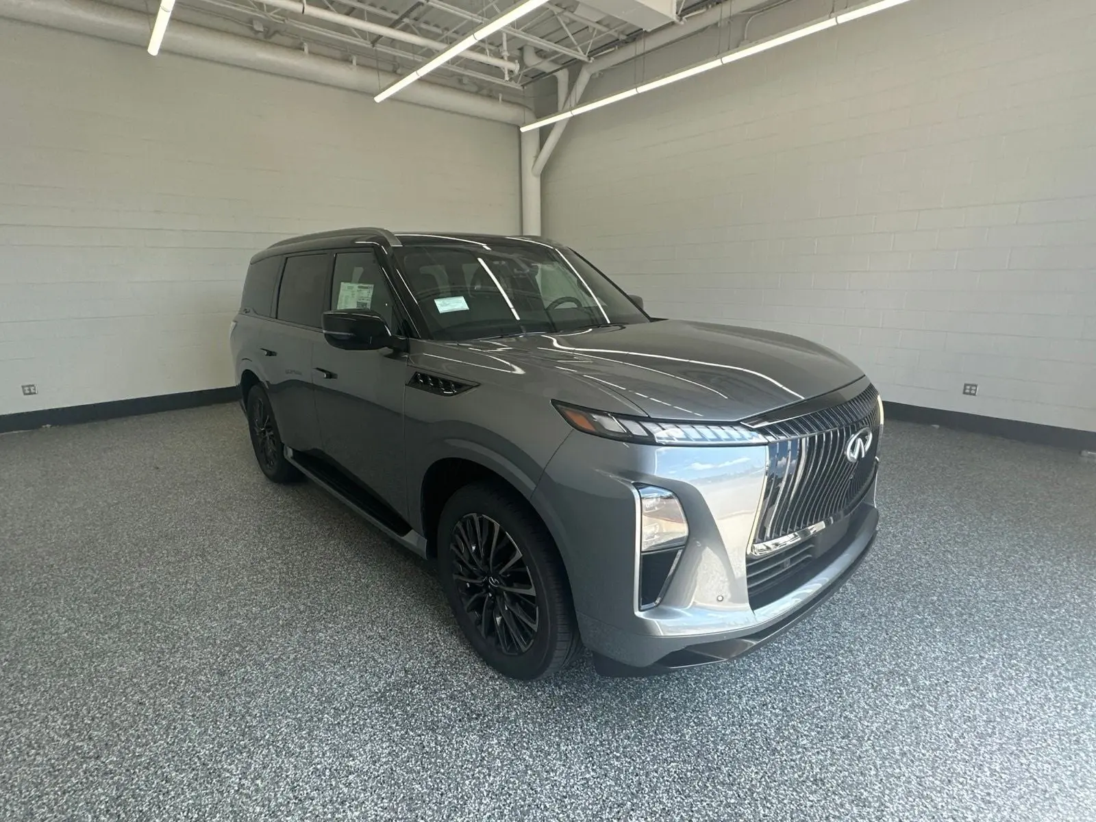 2027 INFINITI QX80 Autograph 4WD photo 4