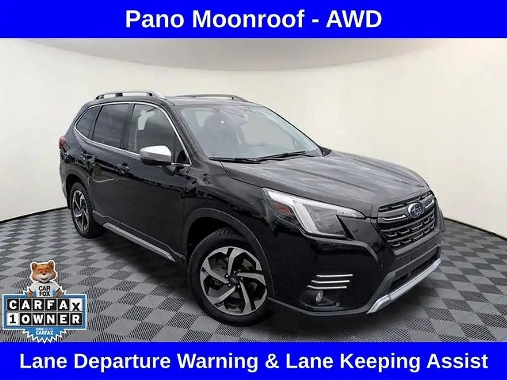 2022 Subaru Forester Touring's photo