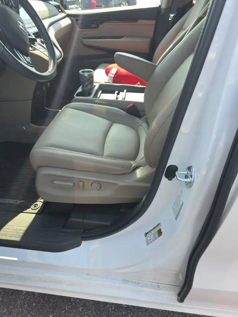2024 Honda Odyssey Touring's photo