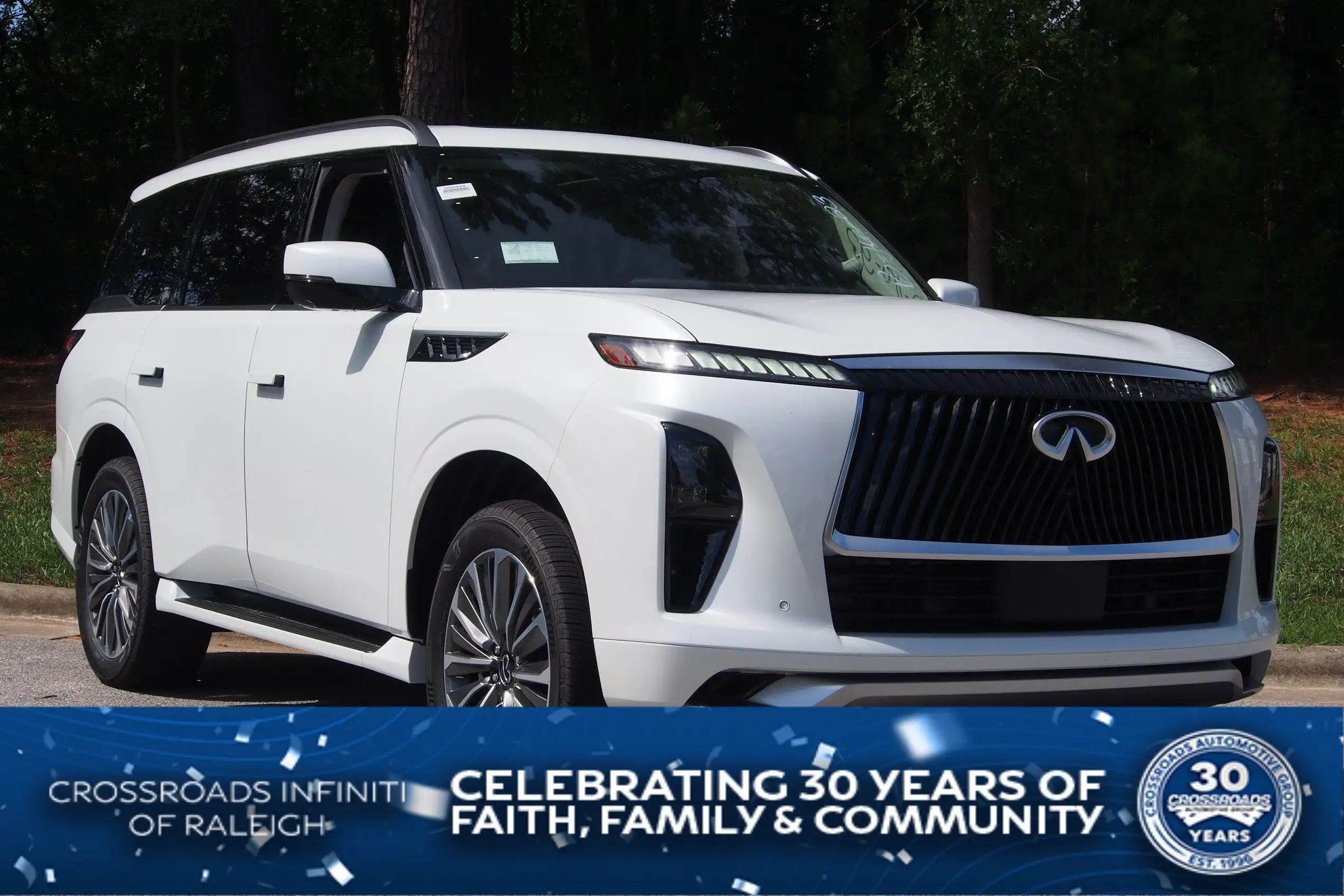 2027 INFINITI QX80 LUXE's photo