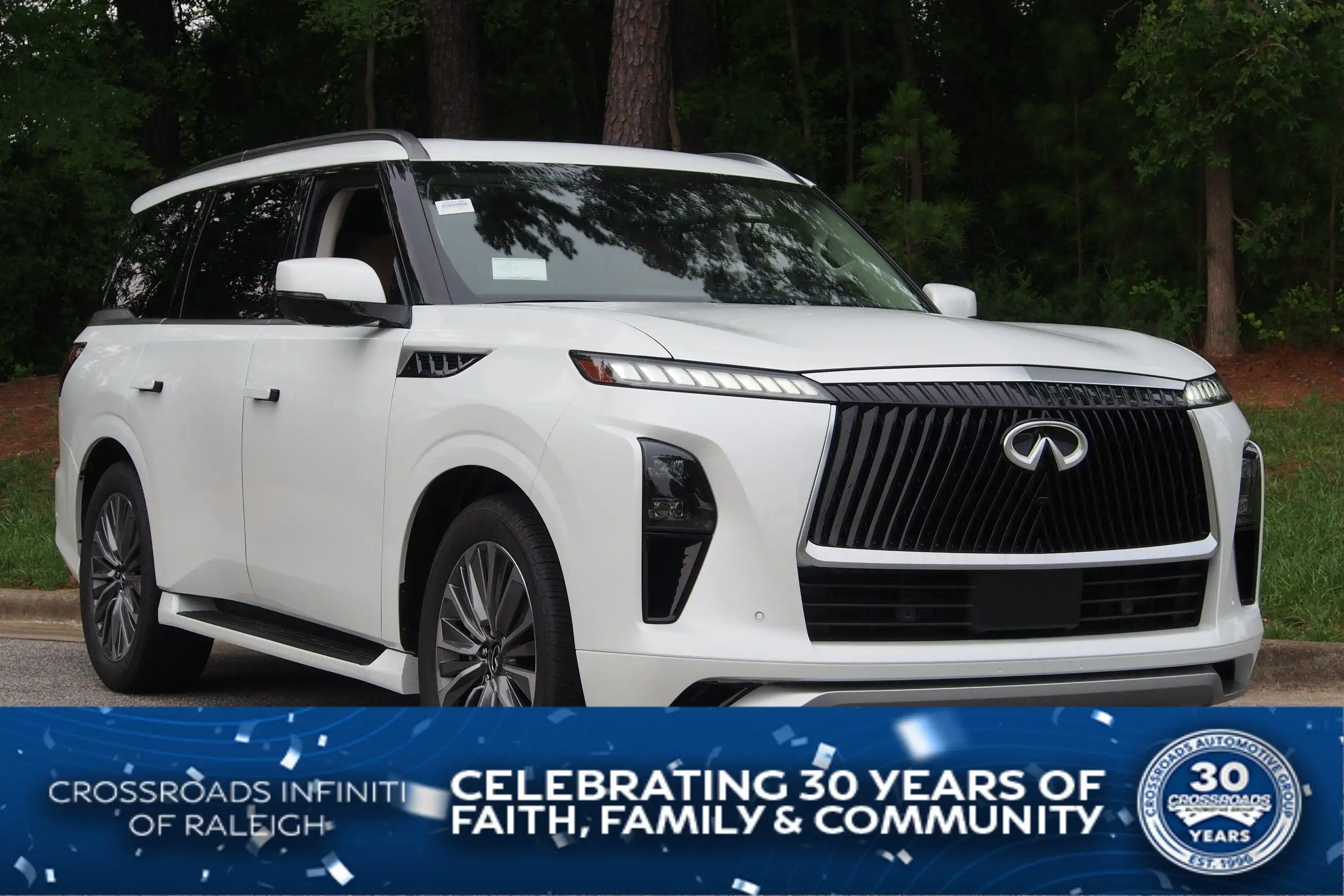 2027 INFINITI QX80 LUXE's photo