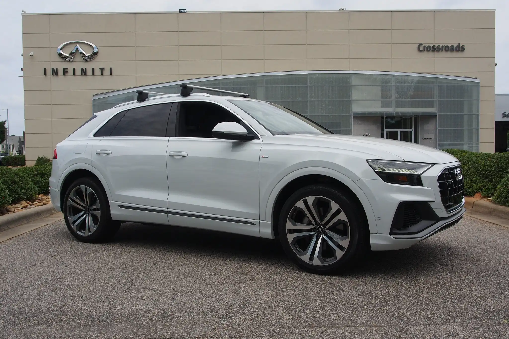 2022 Audi Q8 55 Premium Plus Tiptonic quattro's photo