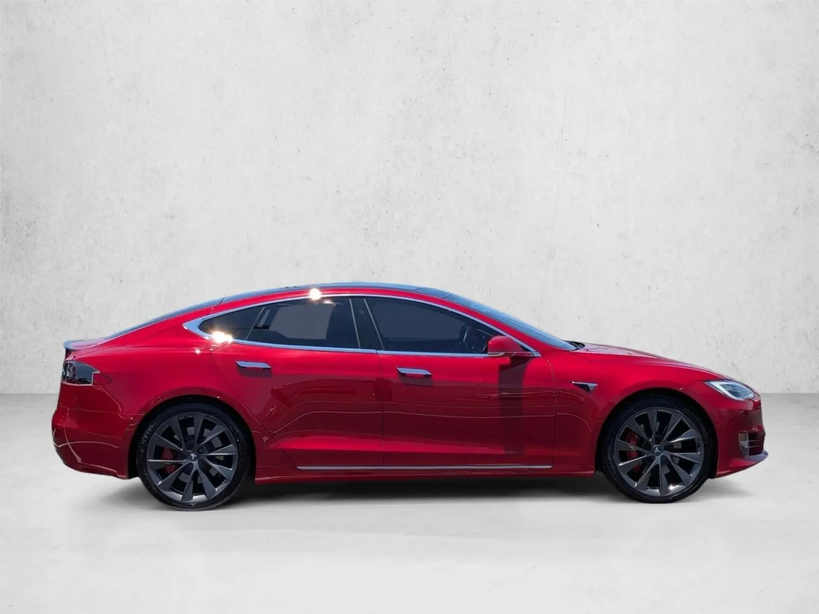 2020 Tesla Model S Performance photo 4