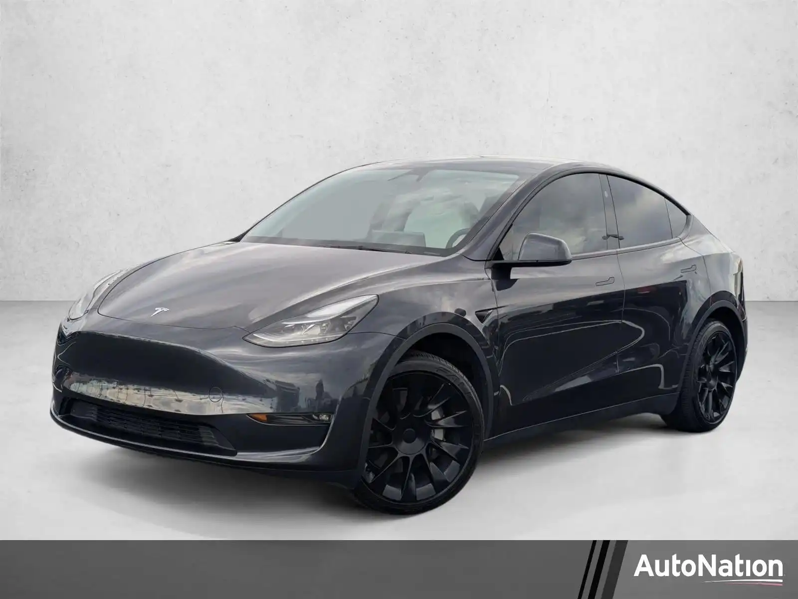2025 Tesla Model Y Long Range Dual Motor All-Wheel Drive's photo