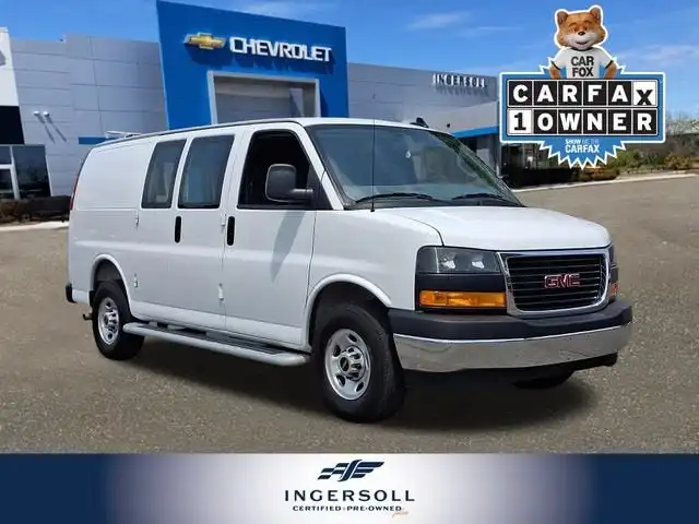 2025 GMC Savana 2500's photo