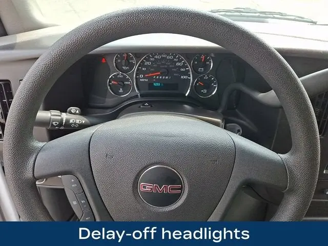 2025 GMC Savana 2500 photo 3