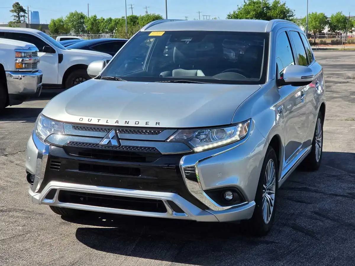 2022 Mitsubishi Outlander Plug-in Hybrid GT S-AWC's photo