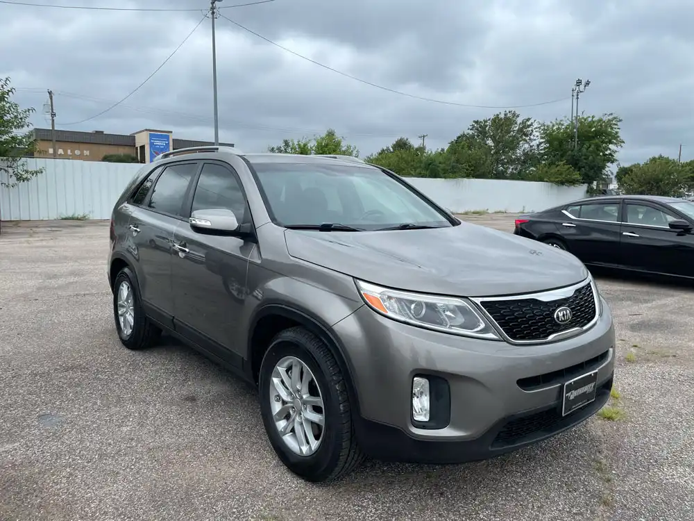2015 Kia Sorento LX AT's photo