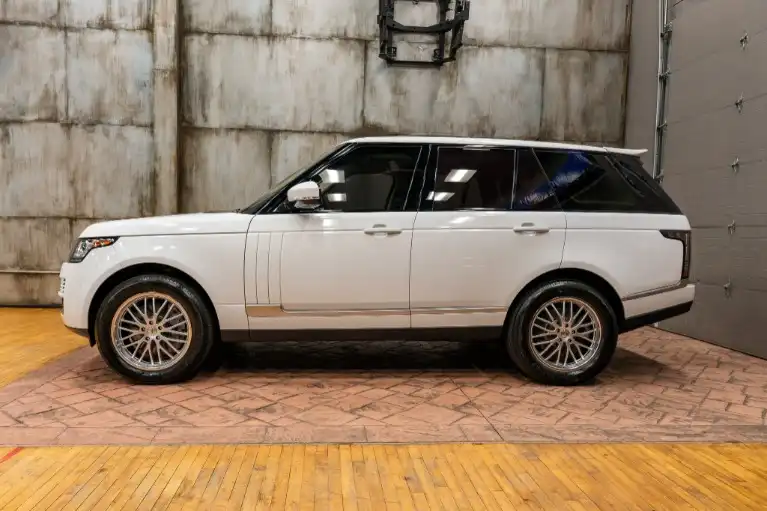 2017 Land Rover Range Rover V8 Supercharged's photo