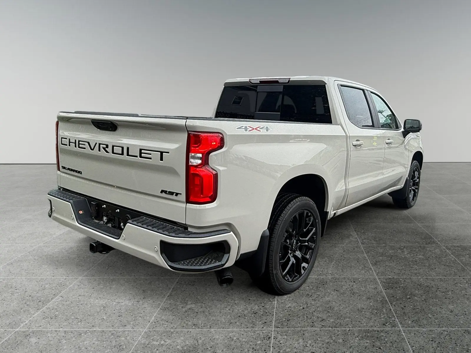 2026 Chevrolet Silverado 1500 RST 4X4 Crew Cab Short Box photo 5