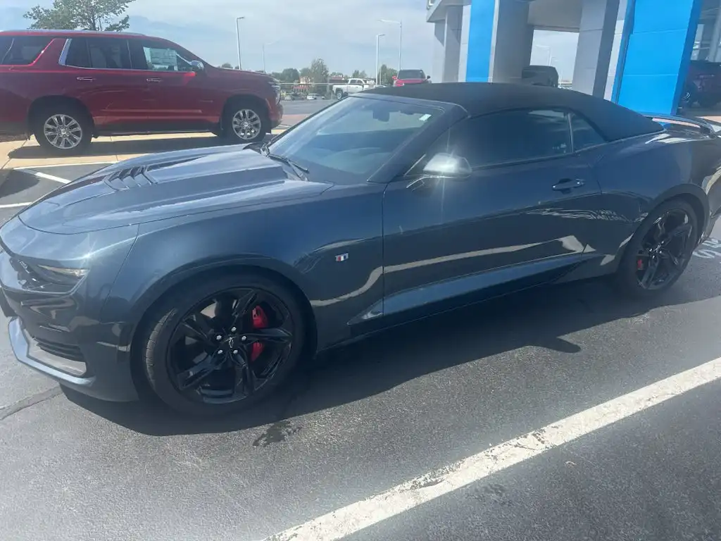 2023 Chevrolet Camaro 6.2 1SS Convertible's photo