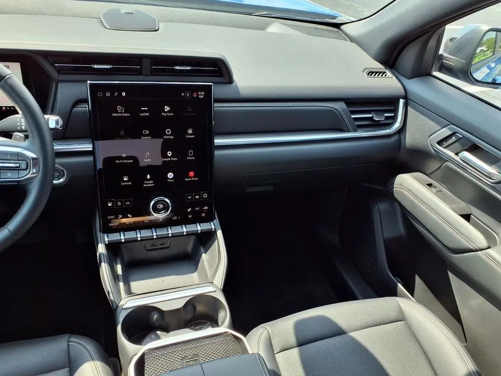 2026 GMC Terrain Elevation AWD photo 4