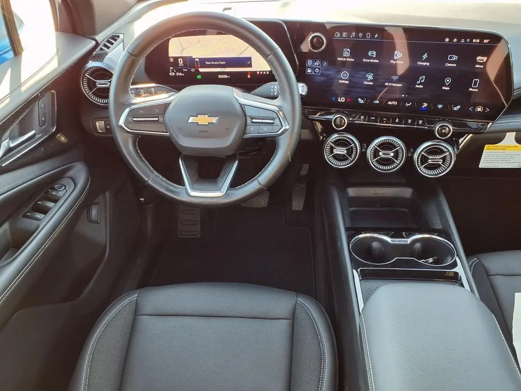 2024 Chevrolet Blazer EV LT AWD photo 3