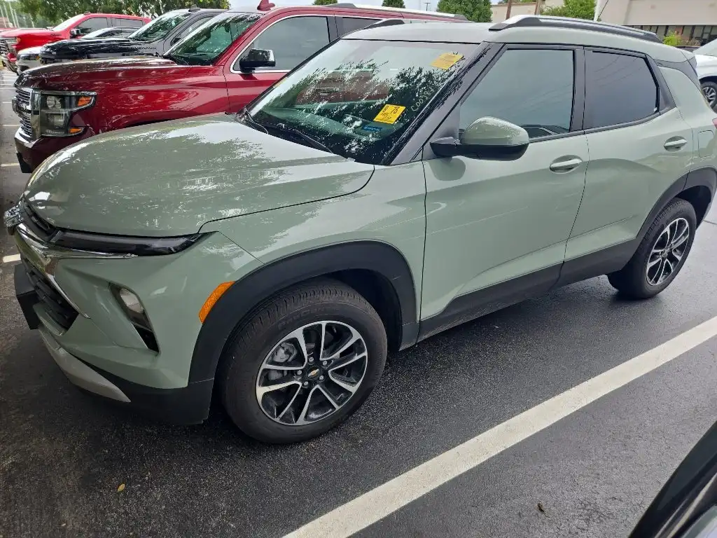 2025 Chevrolet Trailblazer LT AWD's photo