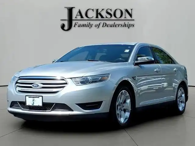 2016 Ford Taurus Limited FWD's photo