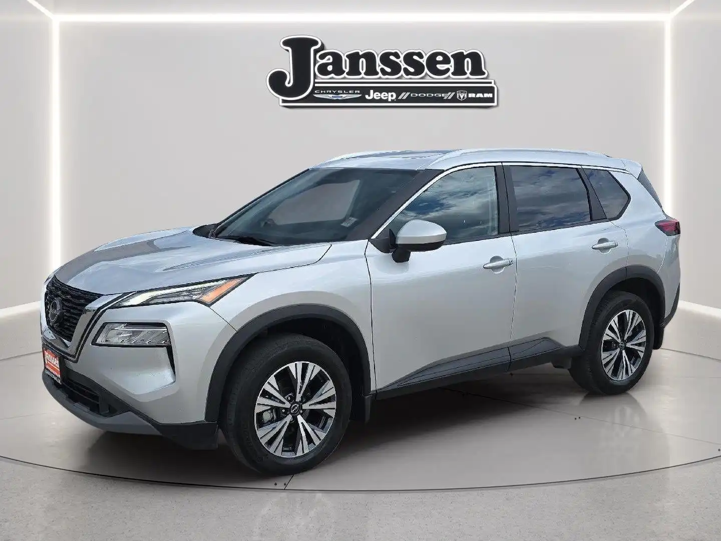 2023 Nissan Rogue SV AWD's photo