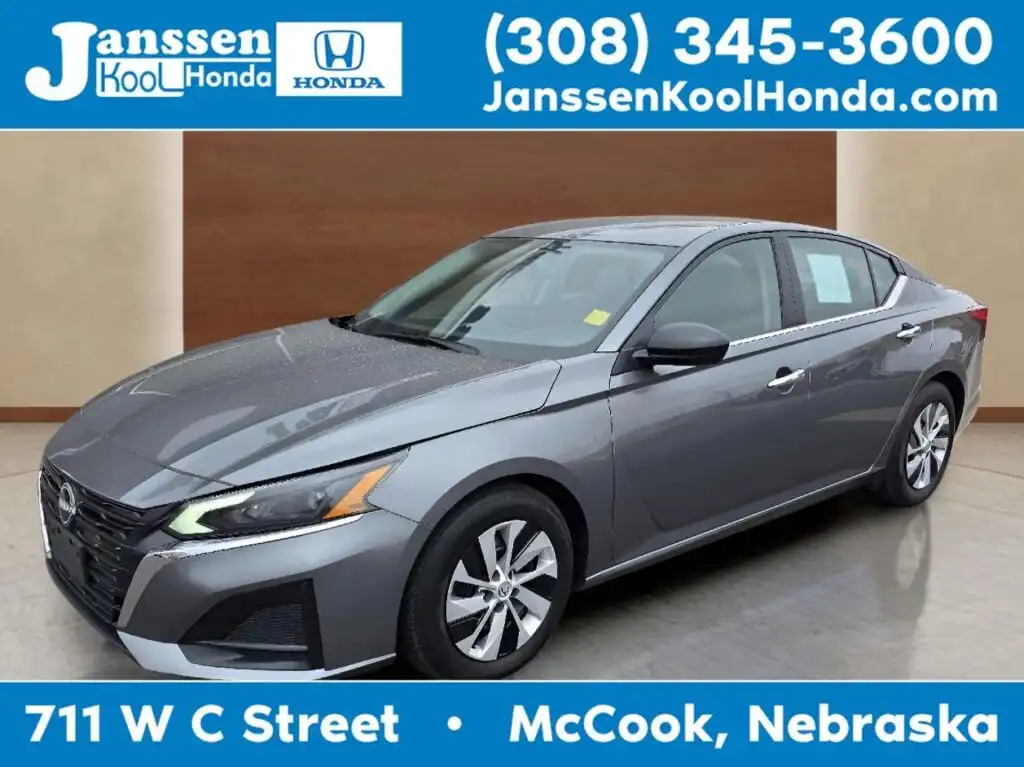 2024 Nissan Altima 2.5 S's photo