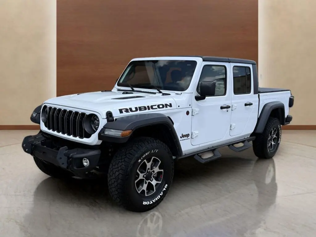 2024 Jeep Gladiator Rubicon photo 3