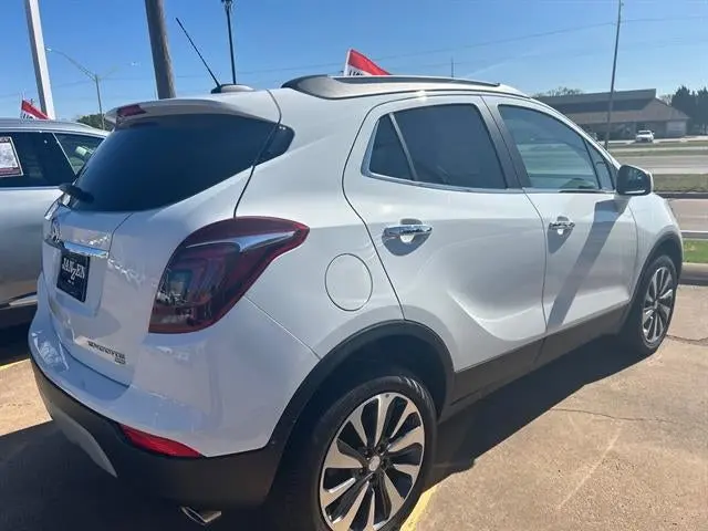 2022 Buick Encore Preferred AWD photo 4