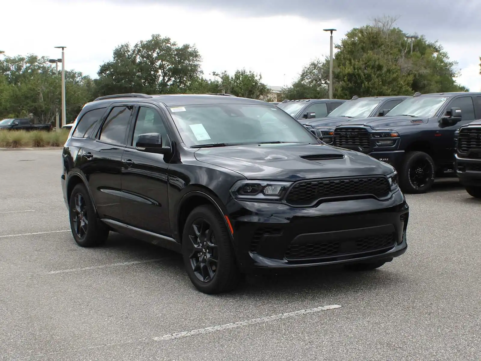 2027 Dodge Durango HEMI V8 GT AWD Plus's photo