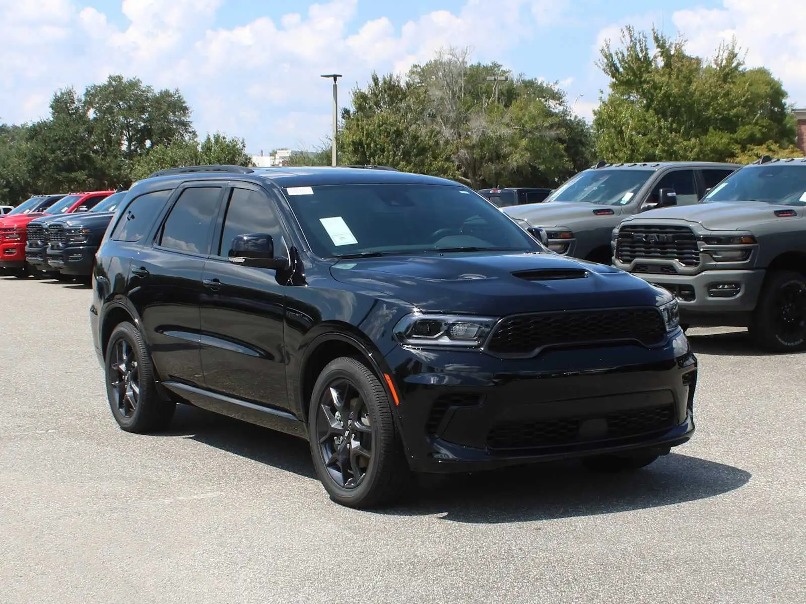 2027 Dodge Durango HEMI V8 GT AWD Plus's photo