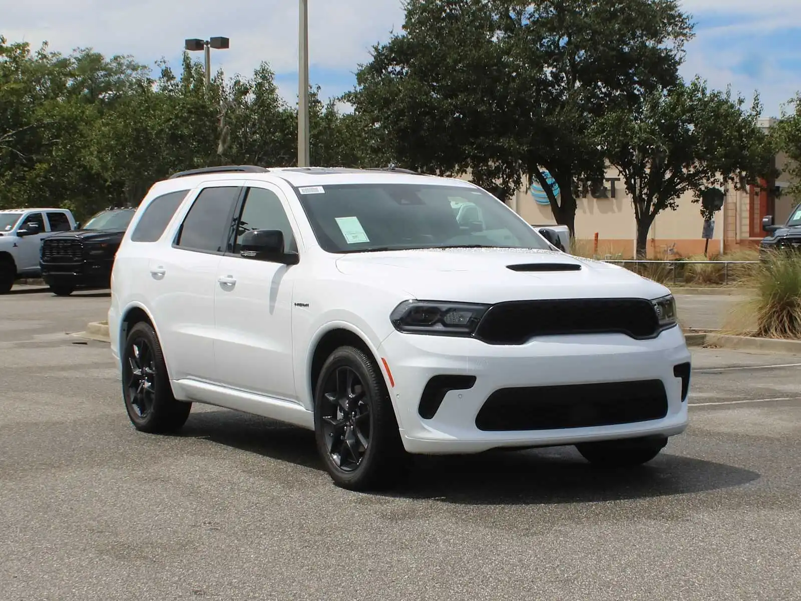 2027 Dodge Durango HEMI V8 GT AWD Plus's photo
