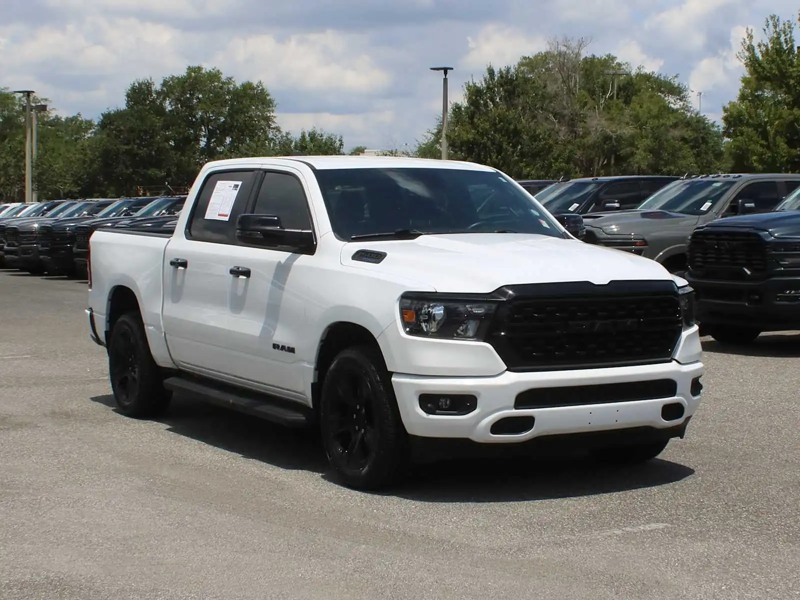 2024 RAM 1500 Big Horn/Lone Star Crew Cab 5'7's photo