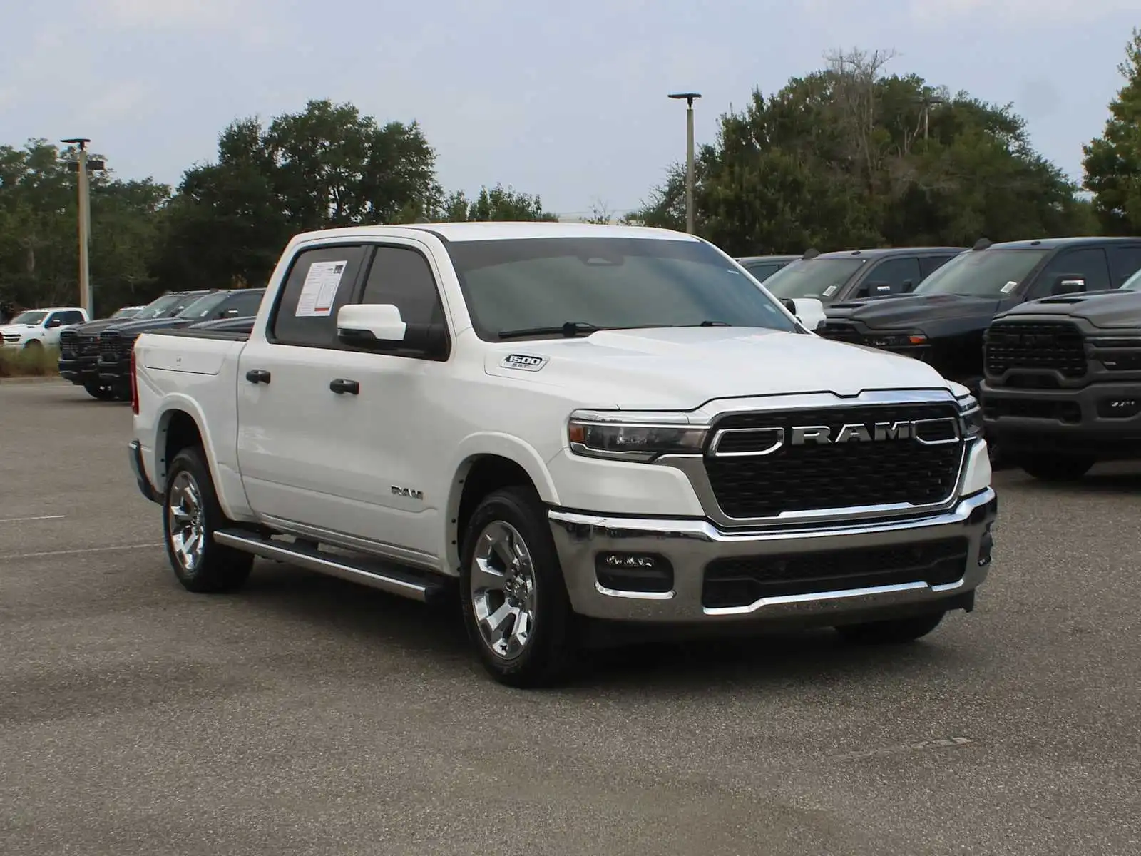 2025 RAM 1500 Big Horn/Lone Star 4x4 Crew Cab 5'7's photo