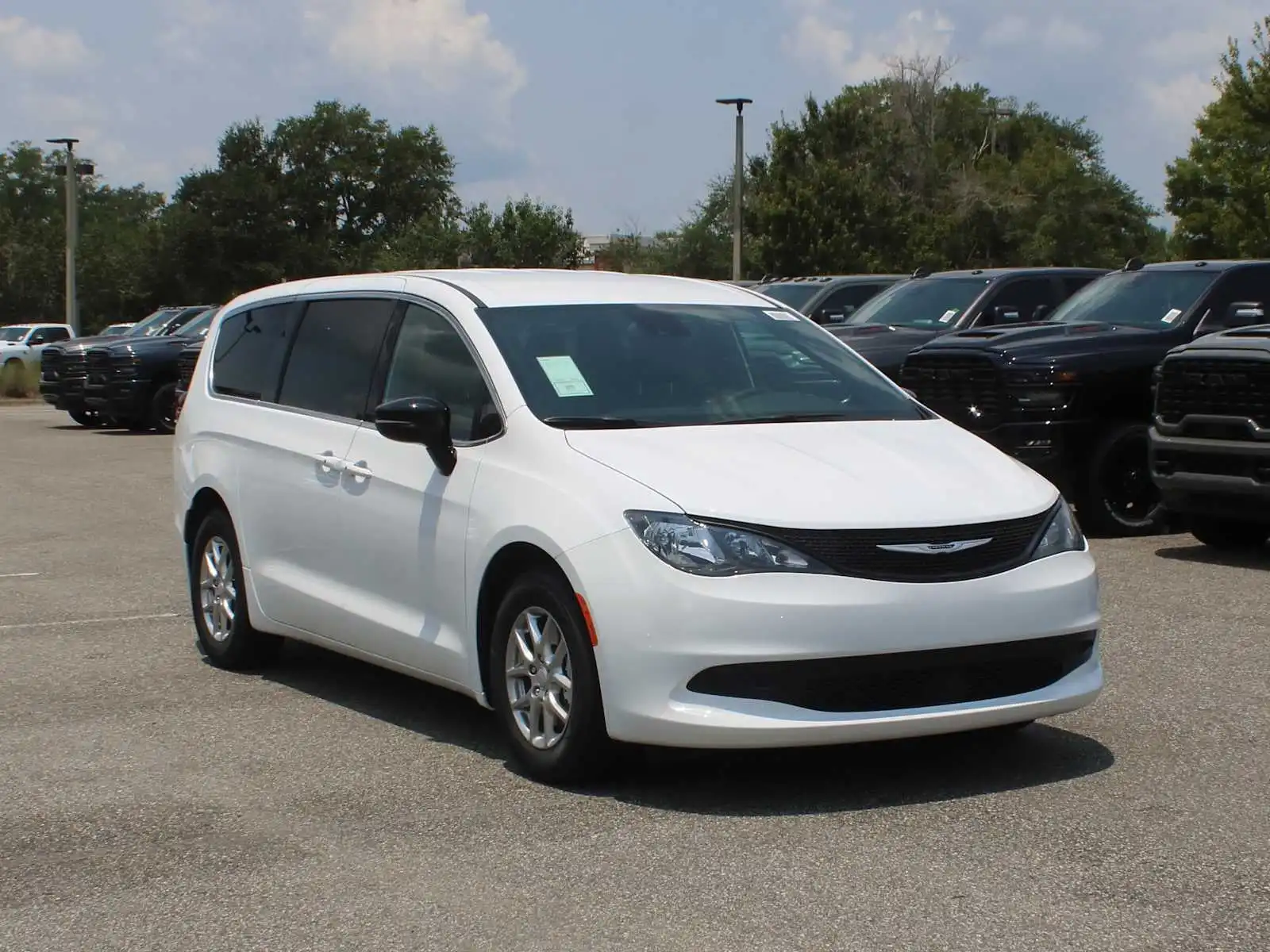 2027 Chrysler Voyager LX's photo