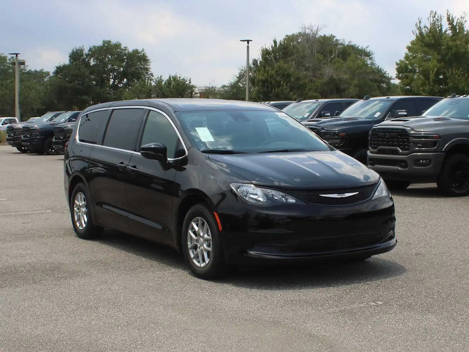 2027 Chrysler Voyager LX's photo