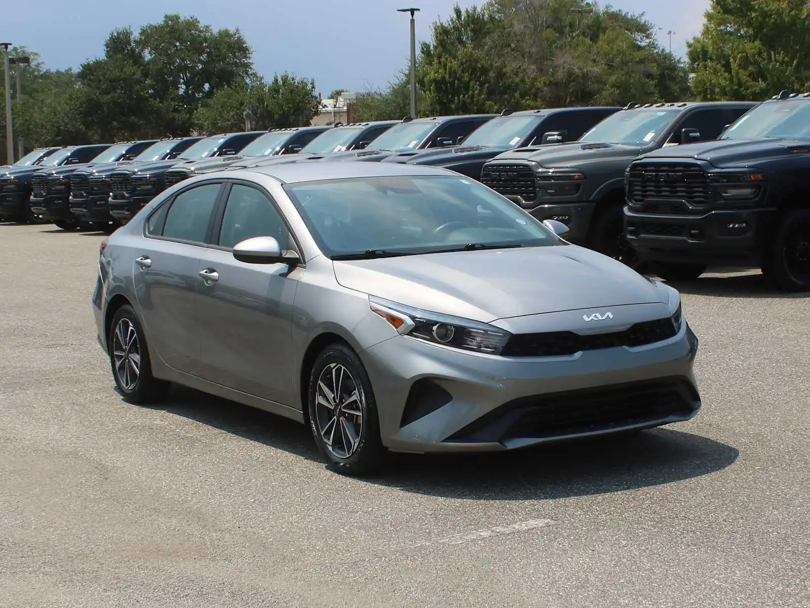 2024 Kia Forte LXS AT's photo