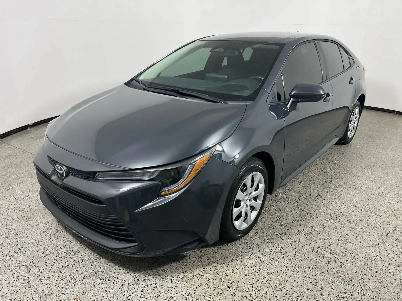 2025 Toyota Corolla LE CVT's photo