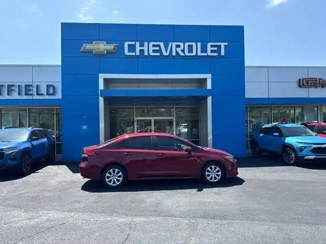 2025 Toyota Corolla LE CVT's photo