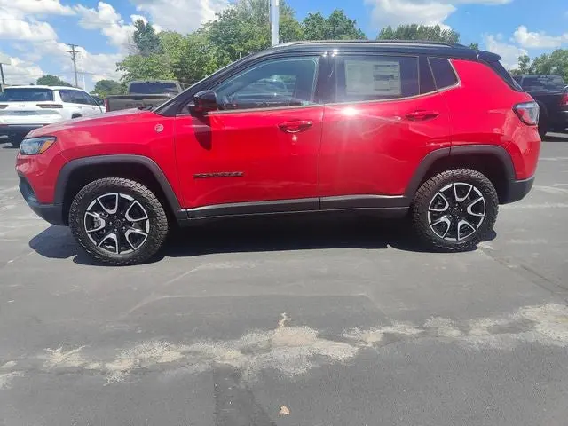 2026 Jeep Compass Trailhawk 4X4 photo 5