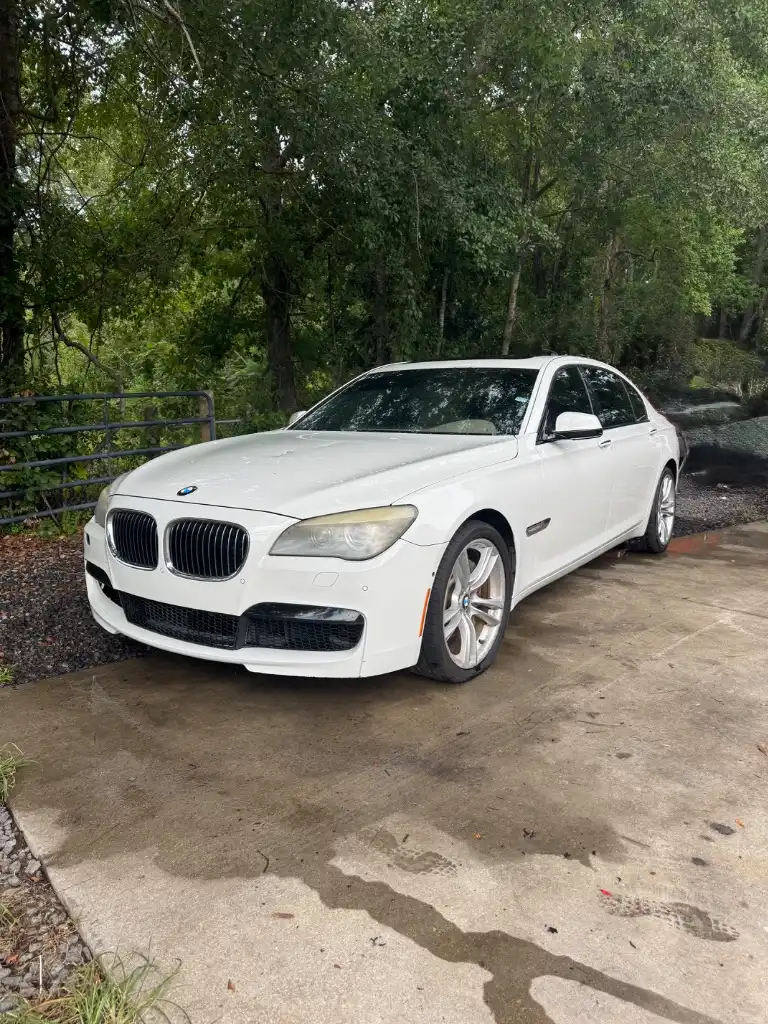 2011 BMW 7 Series 750Li's photo