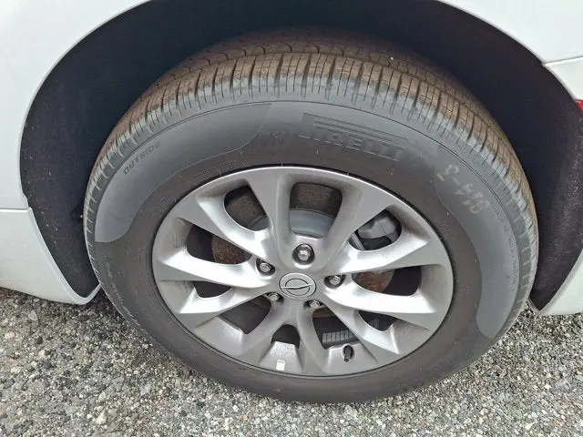 2026 Chrysler Pacifica Select AWD photo 4