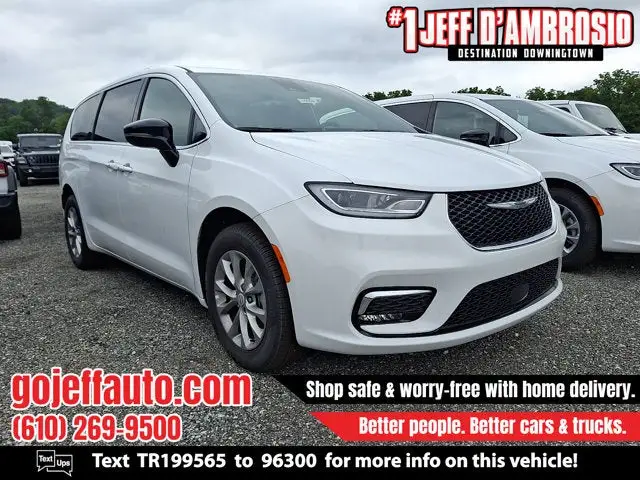 2026 Chrysler Pacifica Select AWD photo 1
